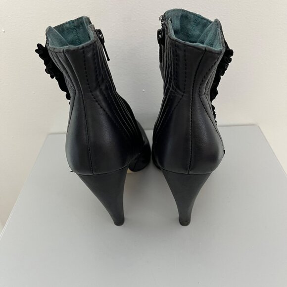Seychelles Banjo Black Leather‎ Bootie Side Zip SZ 7.5 - Picture 3 of 5